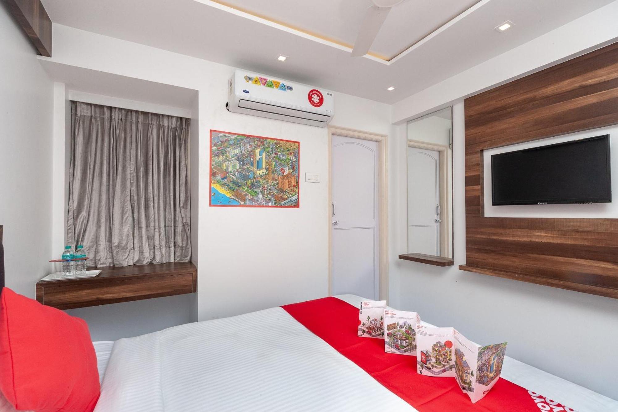 Capital O Admire Suit Hospitality Chennai Exterior foto